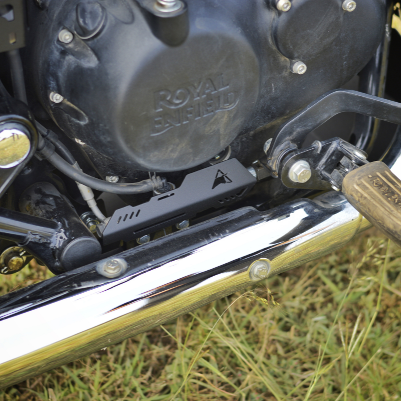 Auto Engina Master Cylinder Guard for RE Meteor 350