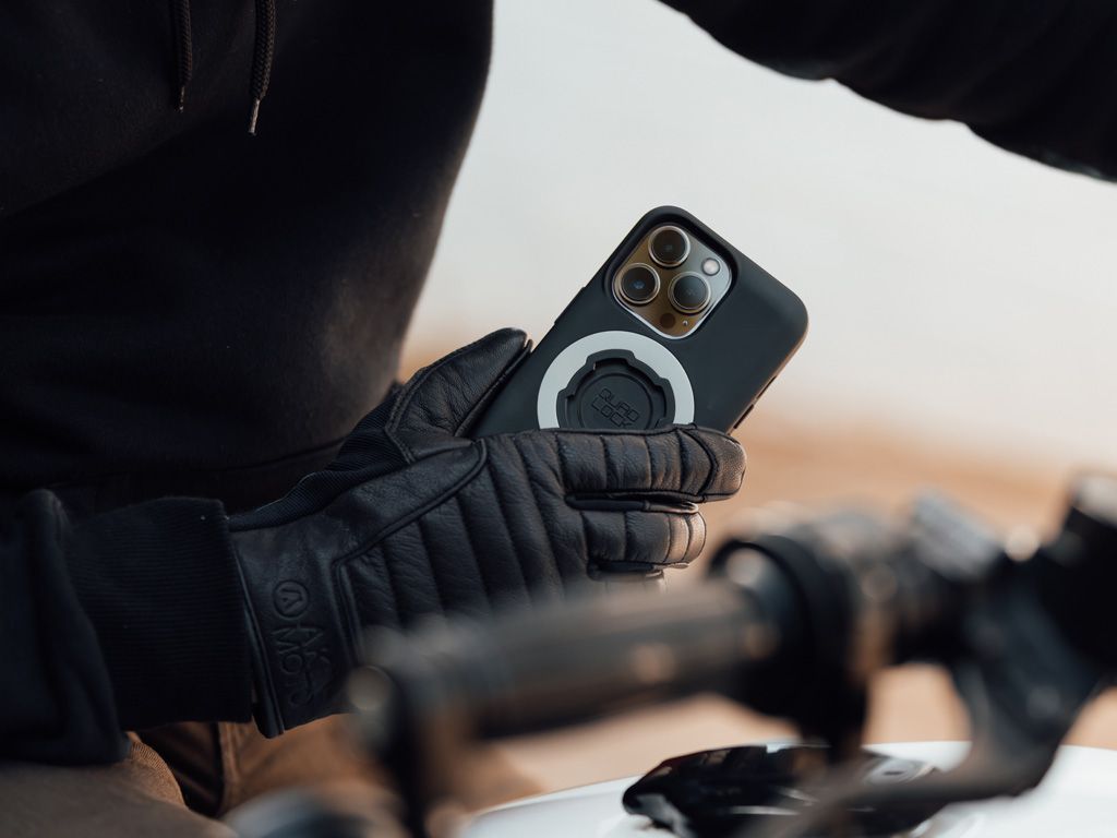 Quadlock MAG Cases - iPhone
